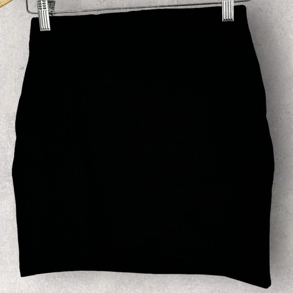 Sezane Black Calvi Mini Skirt French Stretch Faux Wrap Elastic Minimalist Small - Picture 3 of 11